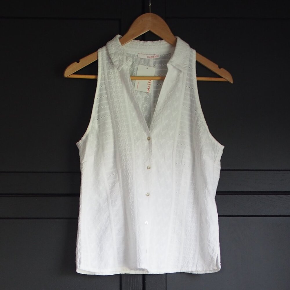 Camaieu | NWT Sleeveless Eyelet Shirt